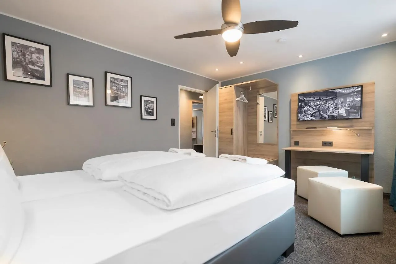 Riverview Apartments By Daspaul Norimberga